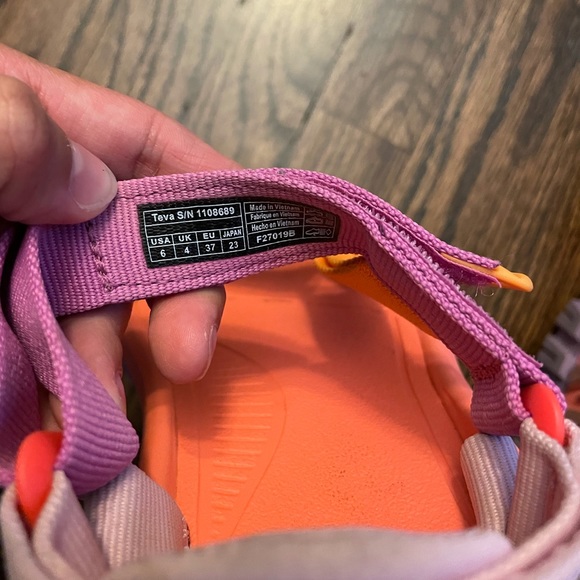 Teva x Outdoor Voices Hurricane XLT2 Sandals - Picture 6 of 14